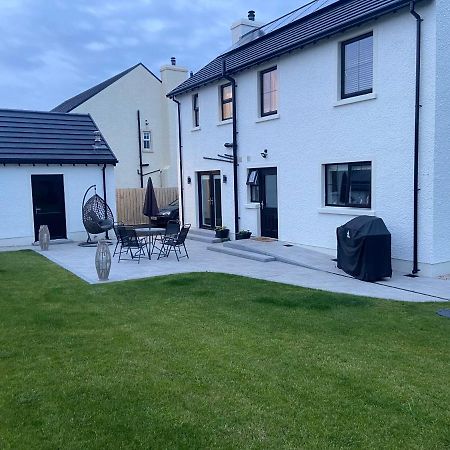 Beautiful private room&bathroom Ballycastle Exterior foto